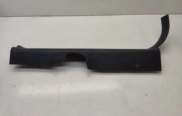 Hyundai Tucson JM Front sill trim cover 858712E000