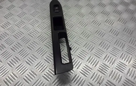 KIA Rio Quarter vent window switch 