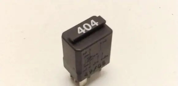 Volkswagen PASSAT B6 Other relay