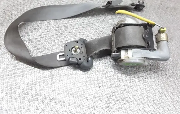 SsangYong Rodius Front seatbelt