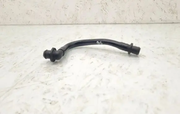 Volkswagen PASSAT B5 Vacuum line/pipe/hose 443611