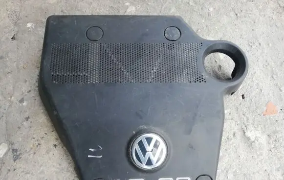 Volkswagen Golf IV Engine cover (trim) 06A103925AC