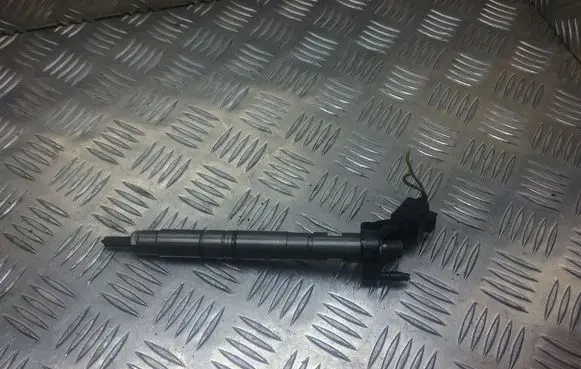 Audi A4 S4 B7 8E 8H Fuel injector 18021502144 SB5UCKRAWV 09864353582261