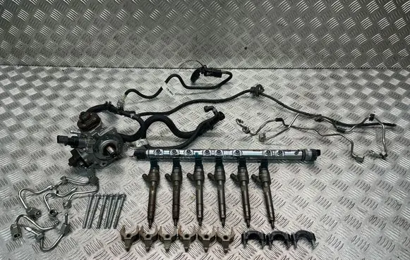 BMW 5 F10 F11 Fuel injection system set 7805423 7823463 7810702