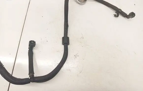 Jaguar XF Fuel line/pipe/hose 610732