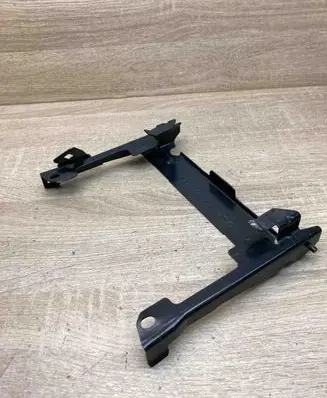 Mercedes-Benz E W211 Navigation GPS unit bracket/holder A2115459640