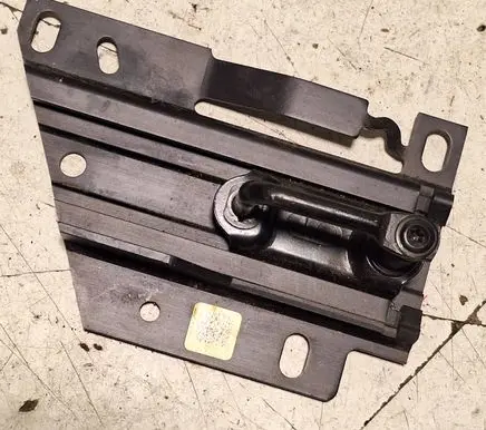 Audi A4 S4 B9 Engine bonnet/hood lock/latch loop/hook 8W0823186E ENAW6060