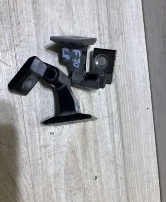 BMW 1 F70 Front door hinge set 5A1FCA4