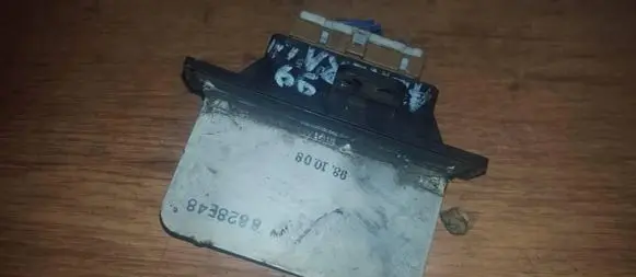 Nissan Almera Heater blower motor/fan resistor 8828e48
