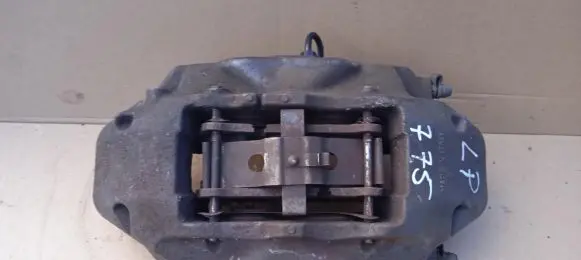 Volkswagen Touareg I Front brake caliper