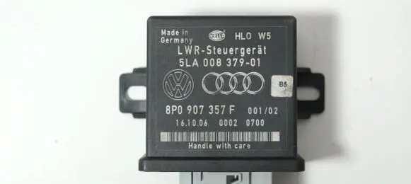 Audi Q7 4L Light module LCM 8P0907357F 5LA00837901