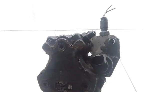 Mercedes-Benz A W169 Fuel injection high pressure pump A6400700601 0445010096