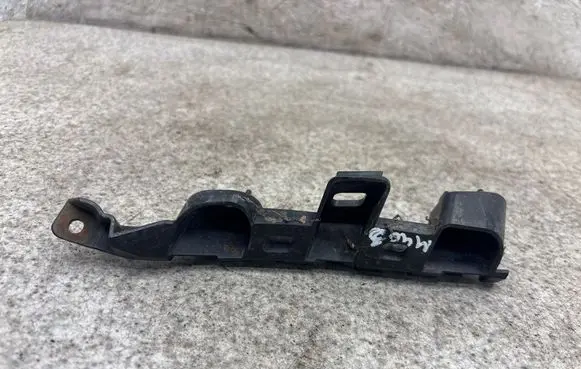Volkswagen PASSAT B7 Front bumper mounting bracket 3AA807183