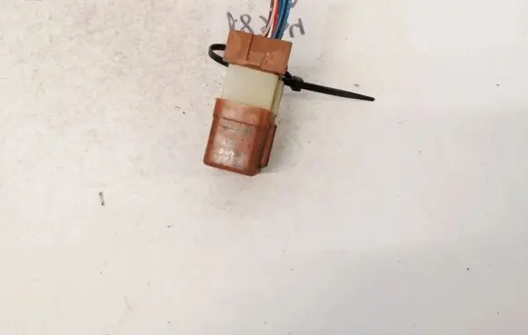 Nissan Primera Other relay 2523079964