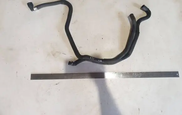Volvo V70 Engine coolant pipe/hose