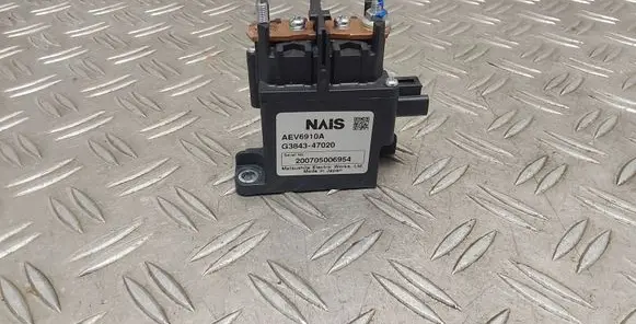 Toyota Prius (NHW20) Other relay G384347020