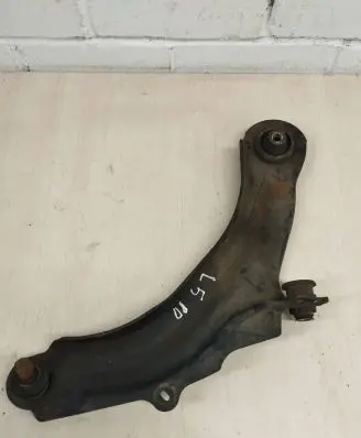 Renault Megane II Front lower control arm/wishbone L570