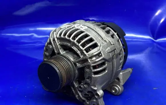 Audi A3 S3 8P Generator/alternator 03L903023
