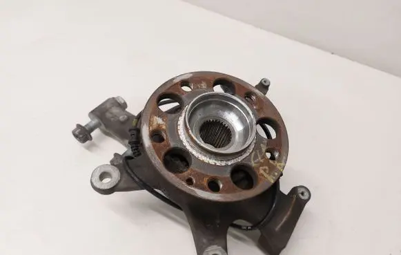 Mercedes-Benz CLA C117 X117 W117 Front wheel hub