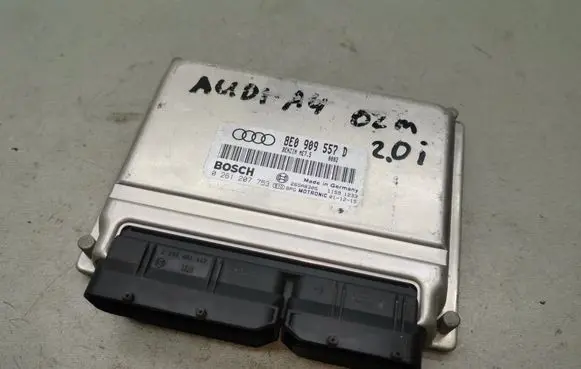 Audi A4 S4 B6 8E 8H Engine control unit/module 8E0909557D 0261207753