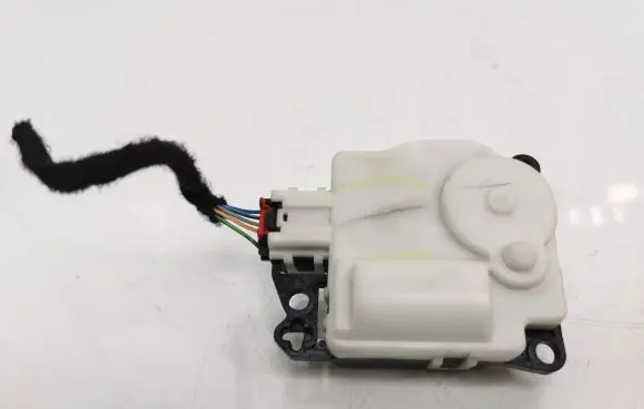Ford Transit Courier Air flap motor/actuator Av1119e616ha