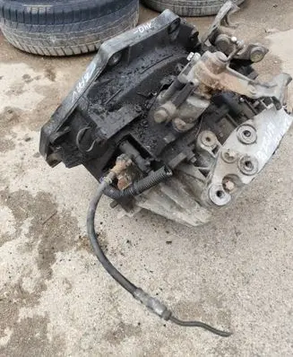 Opel Zafira B Manual 6 speed gearbox 