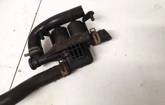 BMW 5 F10 F11 Coolant heater control valve 6411911916404 1147412200