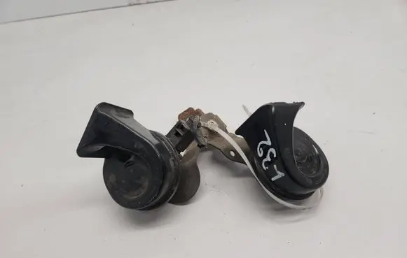 Skoda Octavia Mk1 (1U) Horn signal 011157 E97013881157