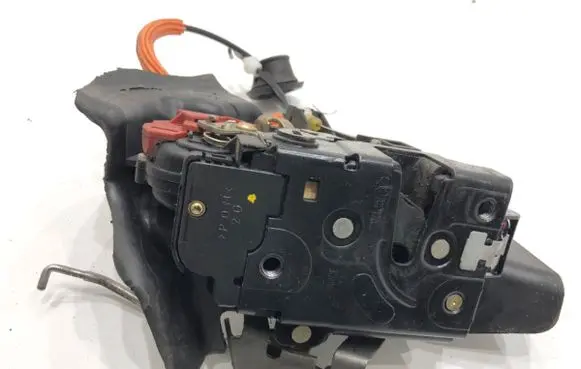 Audi A4 S4 B6 8E 8H Rear door lock 8E0839349