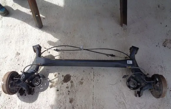 Opel Karl Rear axle beam 95374372