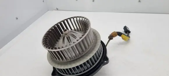 Toyota Prius (XW20) Heater fan/blower 1940001390