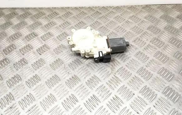 Mitsubishi Colt Front door window regulator motor RA2052P1 0130822207