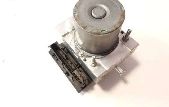 Land Rover Discovery 3 - LR3 ABS Pump 0265234074 0265950337