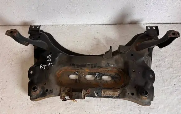 Nissan Qashqai Front axle beam 