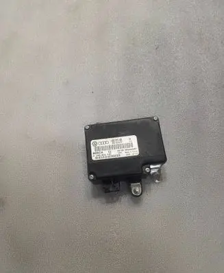 Audi A8 S8 D3 4E Power management control unit 4E0915181 4E0910181 0199000006