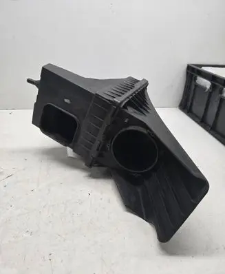 Jaguar XF X250 Air filter box 4R839600AF