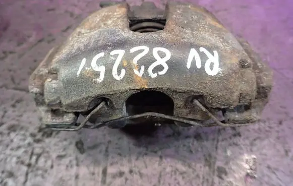 Mazda 3 II Front brake caliper