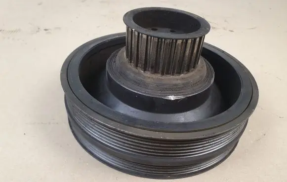 Audi A6 S6 C5 4B Crankshaft pulley