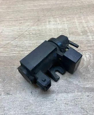 BMW 5 E60 E61 Turbo solenoid valve 7796634