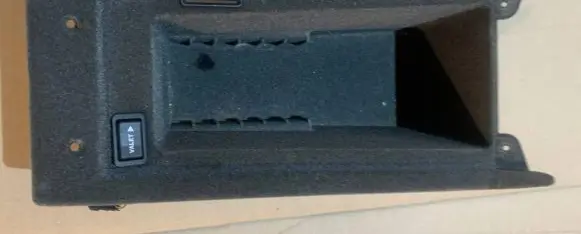 Jaguar XJ X300 Glove box central console GNA5801