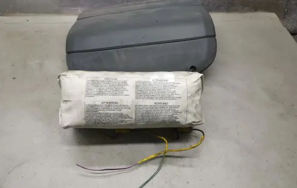Passenger airbag