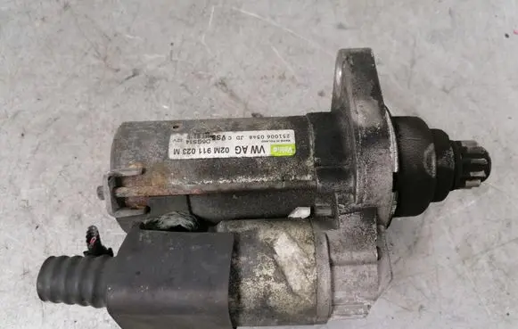 Volkswagen Eos Starter motor 02M911023M