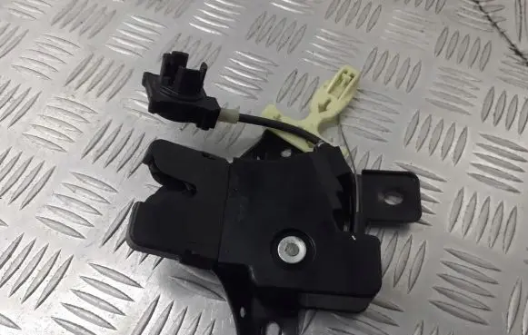 Ford Focus Tailgate/trunk/boot lock/catch/latch