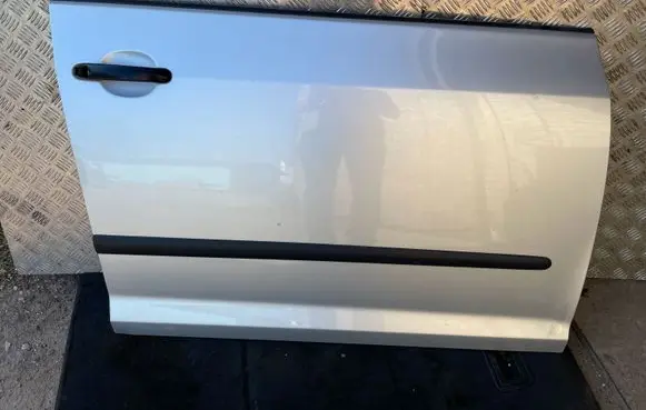 Volkswagen Golf Plus Front door 5M0831106E