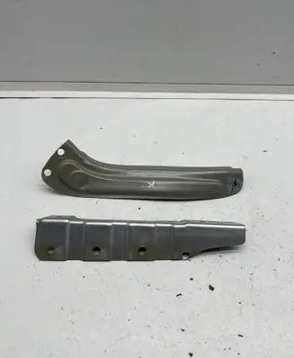 Dacia Spring Fender mounting bracket