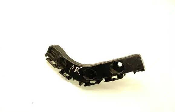 Front bumper mounting bracket