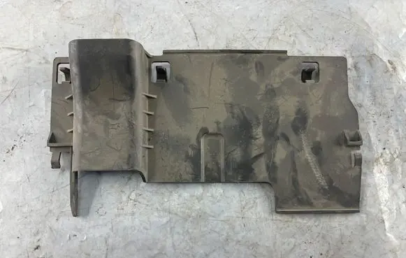 Volkswagen Polo IV 9N3 Battery tray heat shield 6Q0915753 6Q0915753A