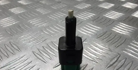 Nissan Navara D23 Brake pedal sensor switch