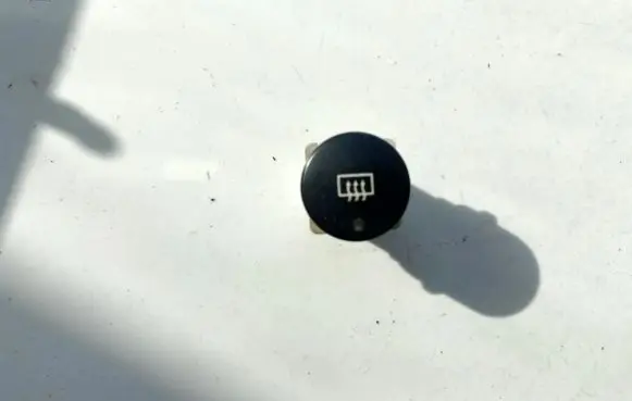 Peugeot Partner Windscreen/window heater switch 9644851077