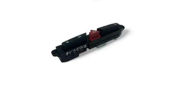 KIA Ceed Hazard light switch 937001H000